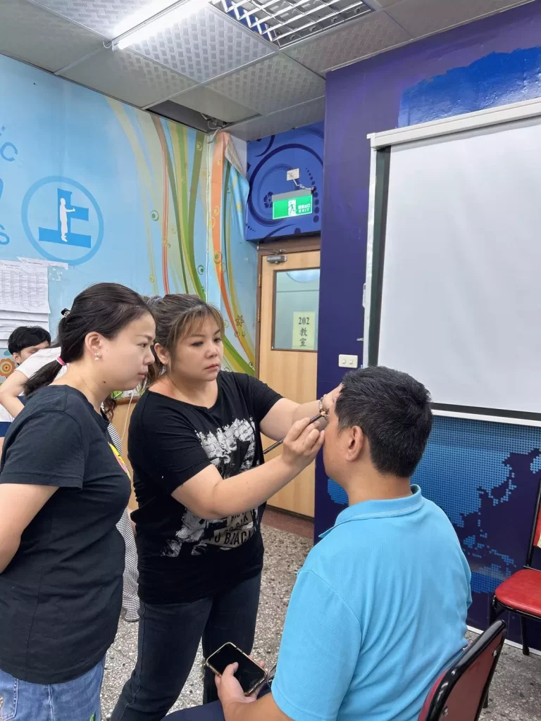 湄麗美學苑-美容證照考取-教學現場